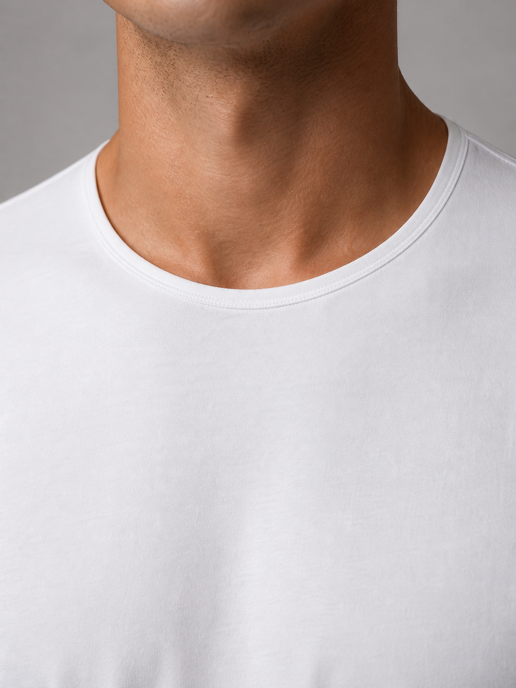 ANIMUS Daily T color Blanco — detalle de cuello y construcción